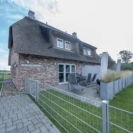 Reetdachidylle Am Deich - Charmante Doppelhaushaelften Dagebüll