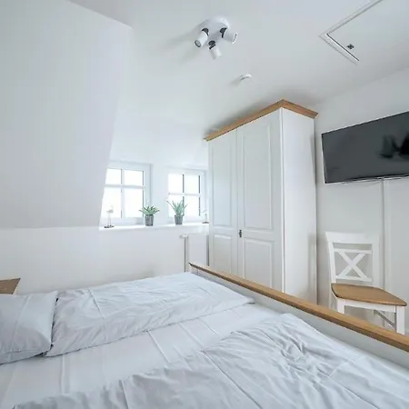 Reetdachidylle Am Deich - Charmante Doppelhaushaelften Dagebüll