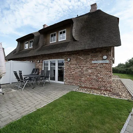 Reetdachidylle Am Deich - Charmante Doppelhaushaelften بيت للعطل *