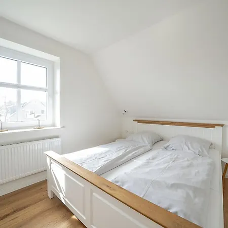 Reetdachidylle Am Deich - Charmante Doppelhaushaelften