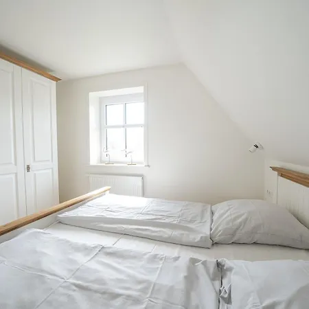 Reetdachidylle Am Deich - Charmante Doppelhaushaelften * Dagebüll