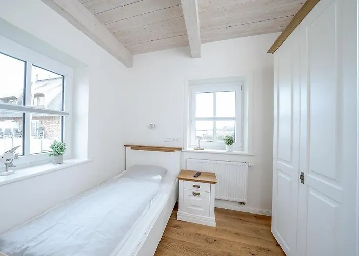 Reetdachidylle Am Deich - Charmante Doppelhaushaelften 別荘