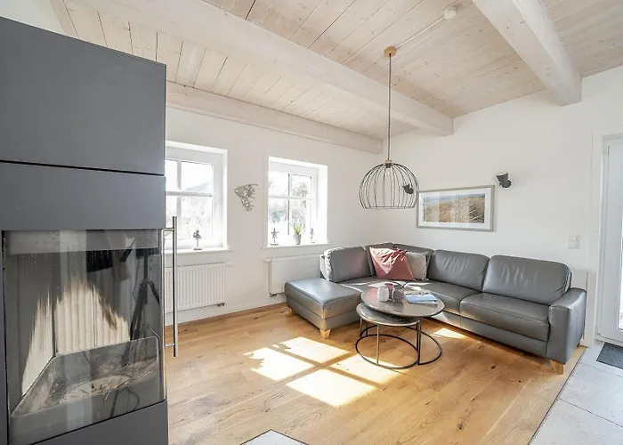 Reetdachidylle Am Deich - Charmante Doppelhaushaelften Dagebüll