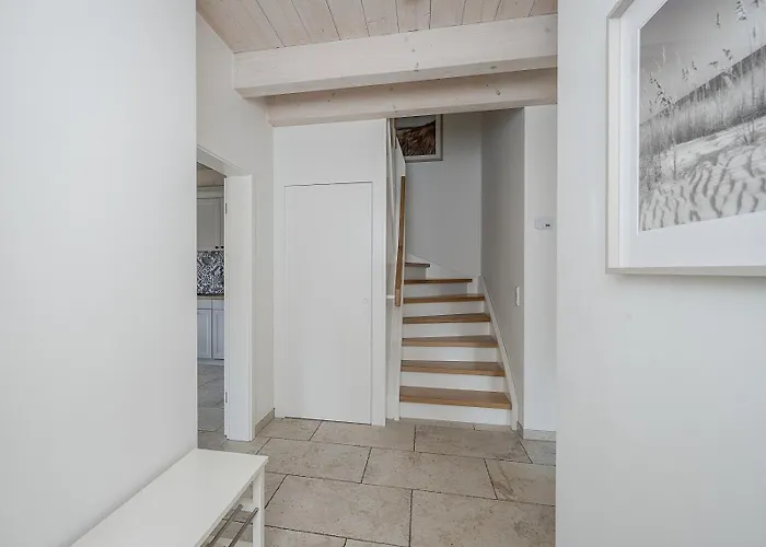 別荘 Reetdachidylle Am Deich - Charmante Doppelhaushaelften